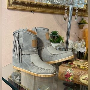 Dingo Montauk Gray Leather Fringe Boots Size 10